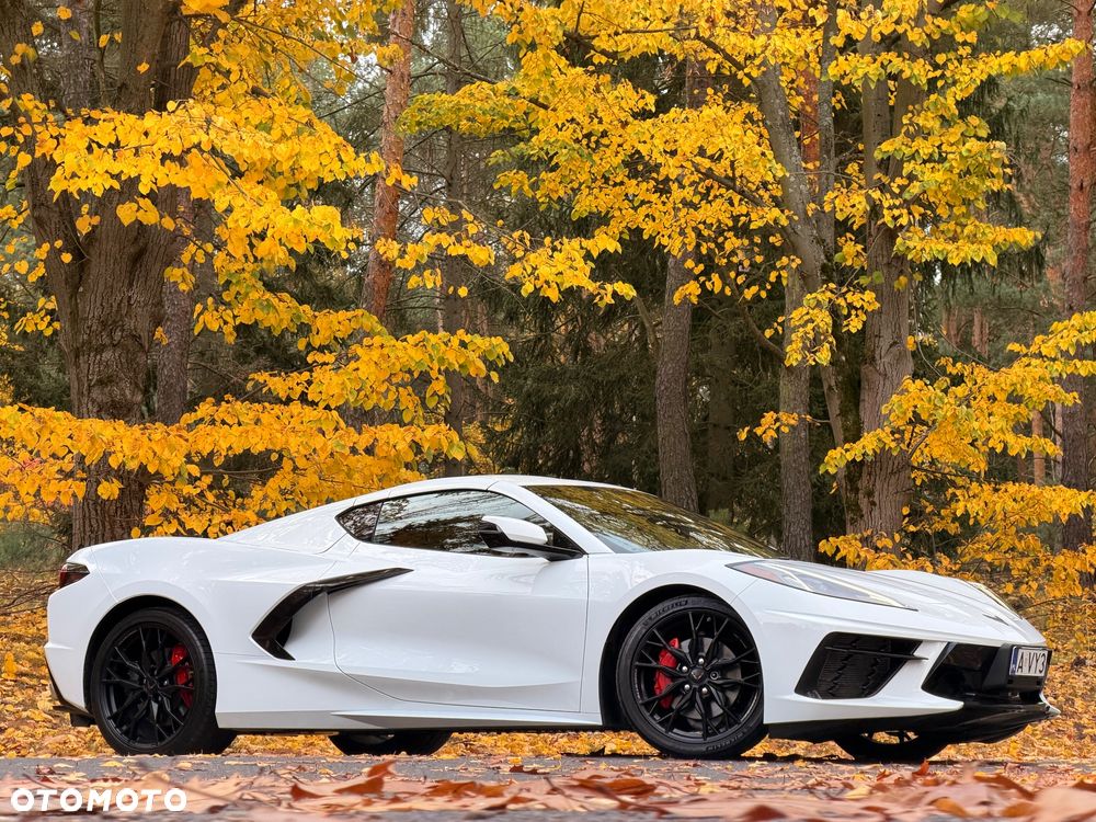 Chevrolet Corvette - 11