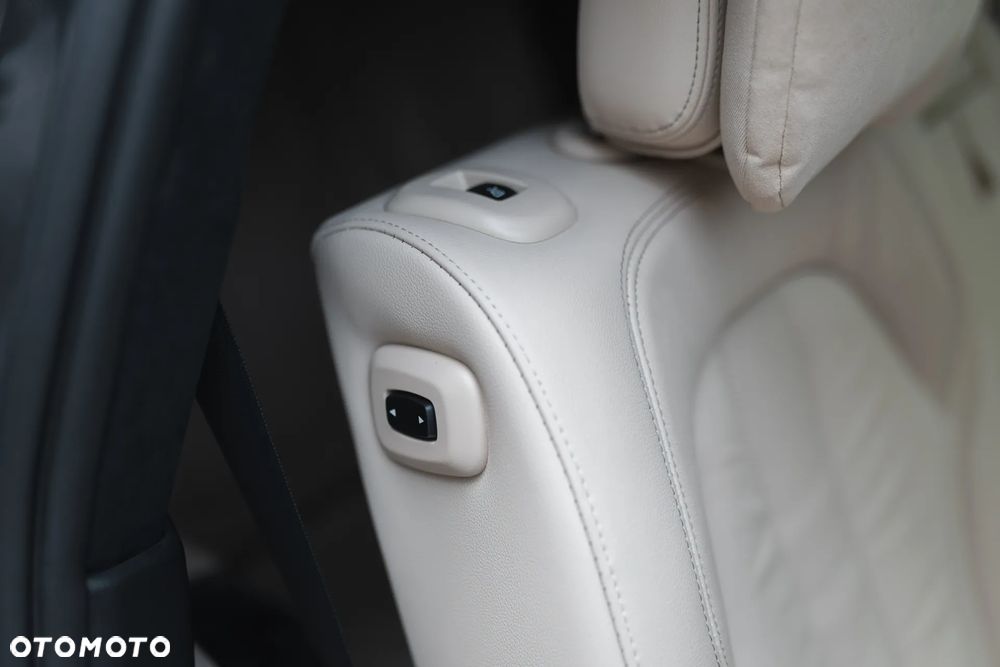 BMW X7 xDrive40i mHEV - 18