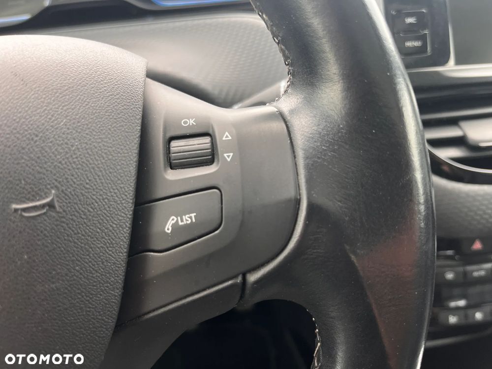 Peugeot 2008 PureTech 130 Stop&Start Allure - 28