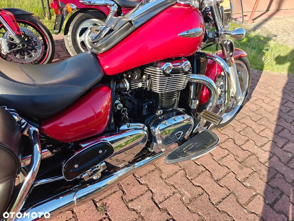 Triumph Thunderbird - 4