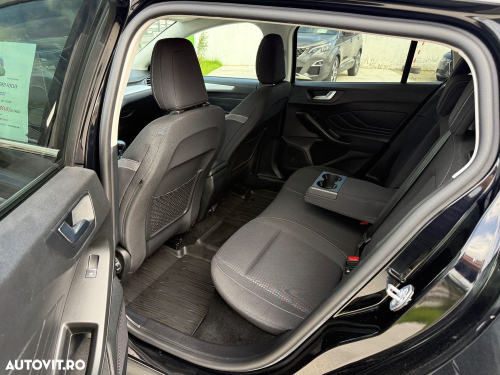 Ford Focus 1.5 EcoBlue Start-Stopp-System TITANIUM DESIGN - 6
