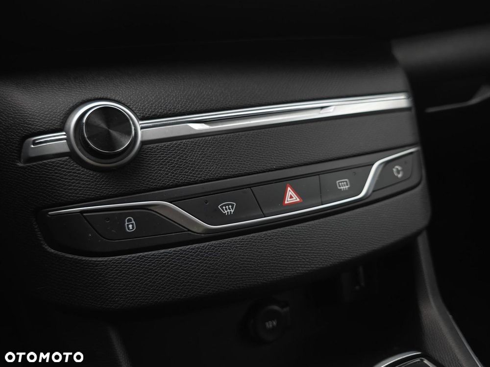 Peugeot 308 - 16