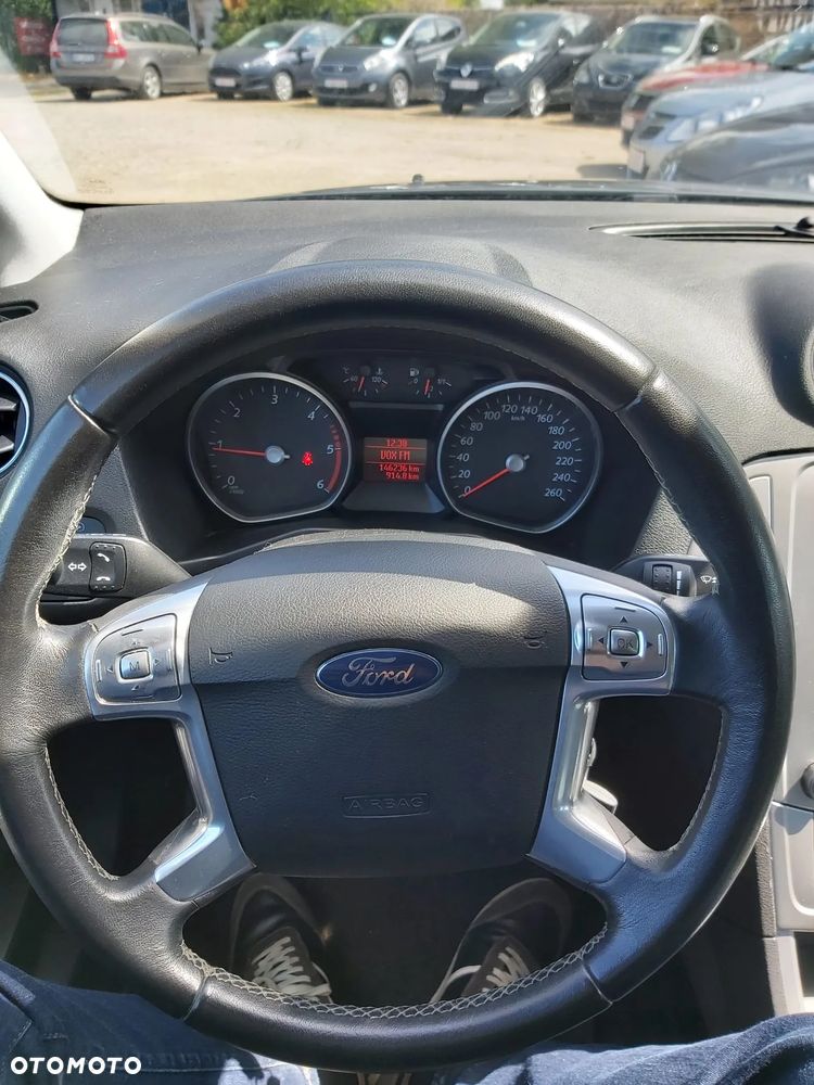 Ford Mondeo 1.8 TDCi Silver X - 23