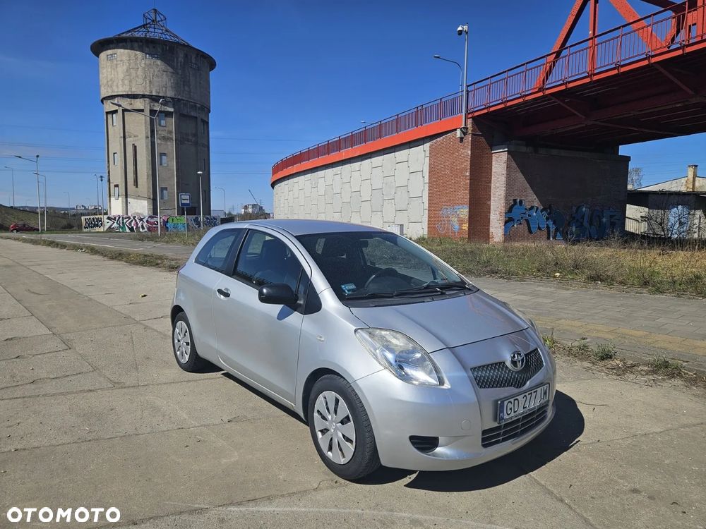 Toyota Yaris 1.3 Terra - 5