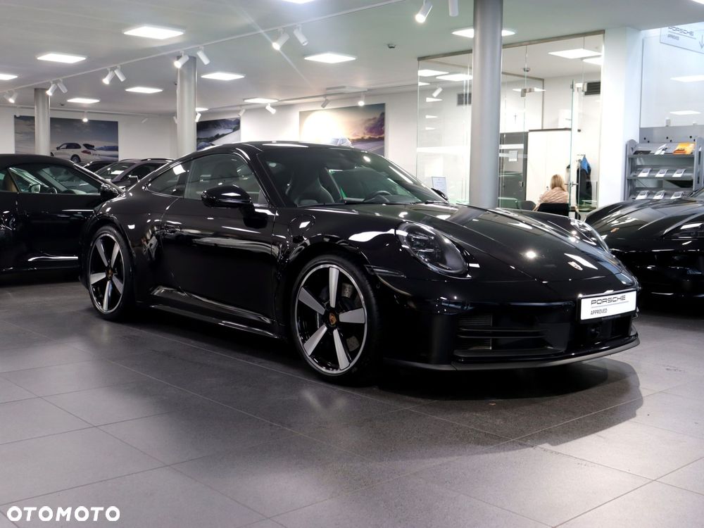 Porsche 911 Carrera - 7