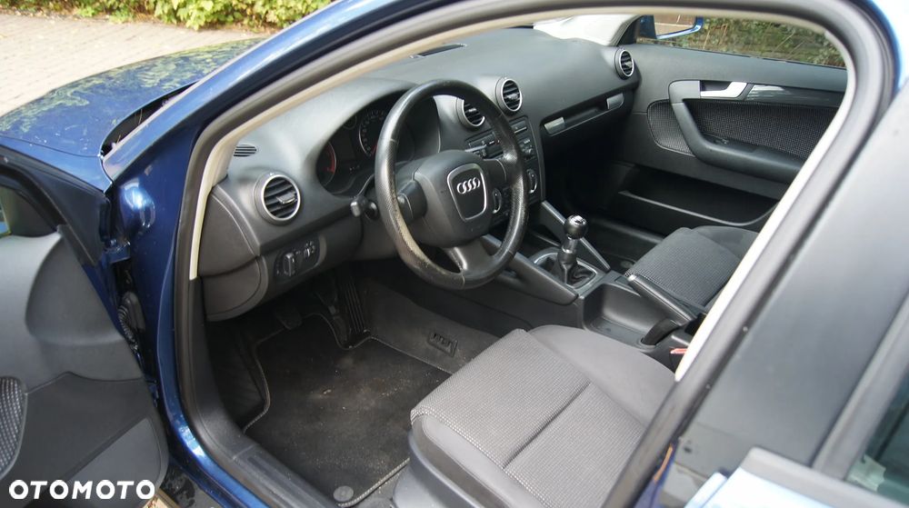 Audi A3 Sportback 2.0 TDI Ambition - 11