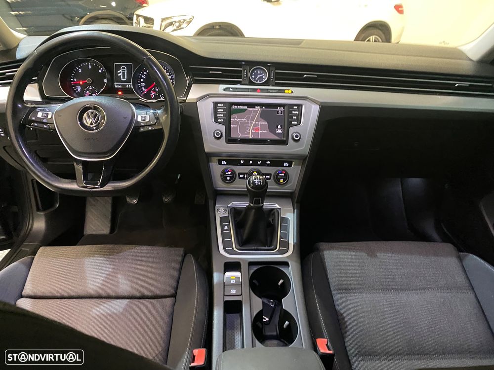 VW Passat Variant 1.6 TDI BlueMotion - 7