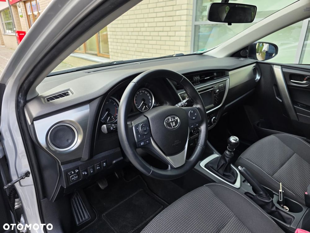 Toyota Auris 1.6 Valvematic START Edition - 16