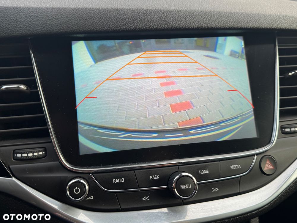 Opel Astra 1.4 Turbo Innovation - 32