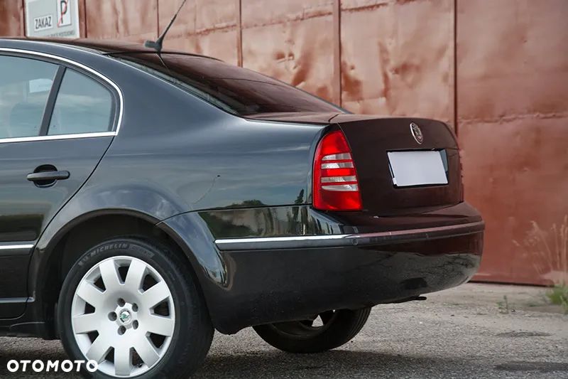 Skoda Superb 2.8 V6 Elegance - 3