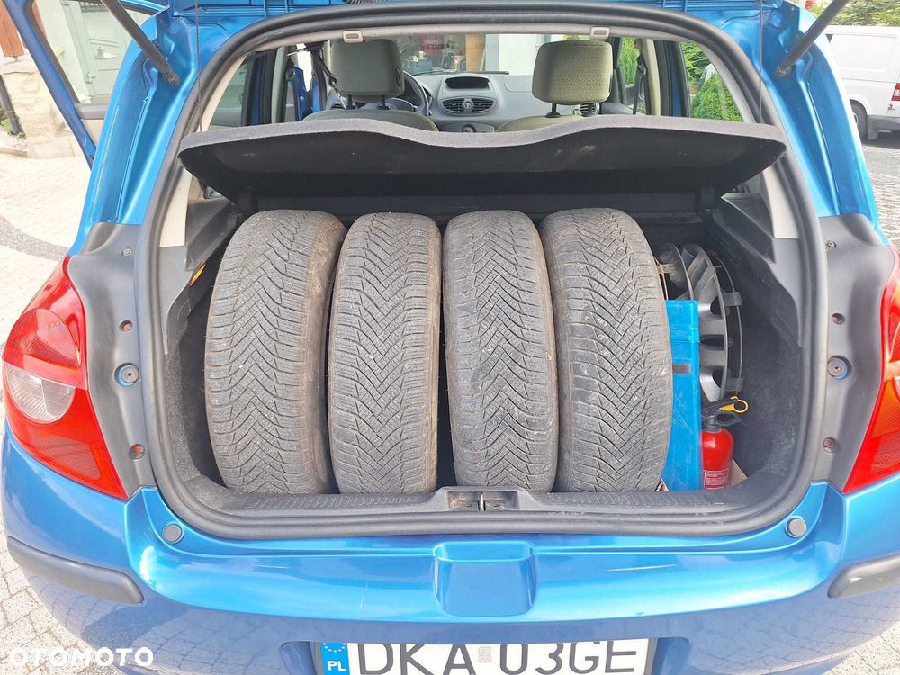Renault Clio - 7