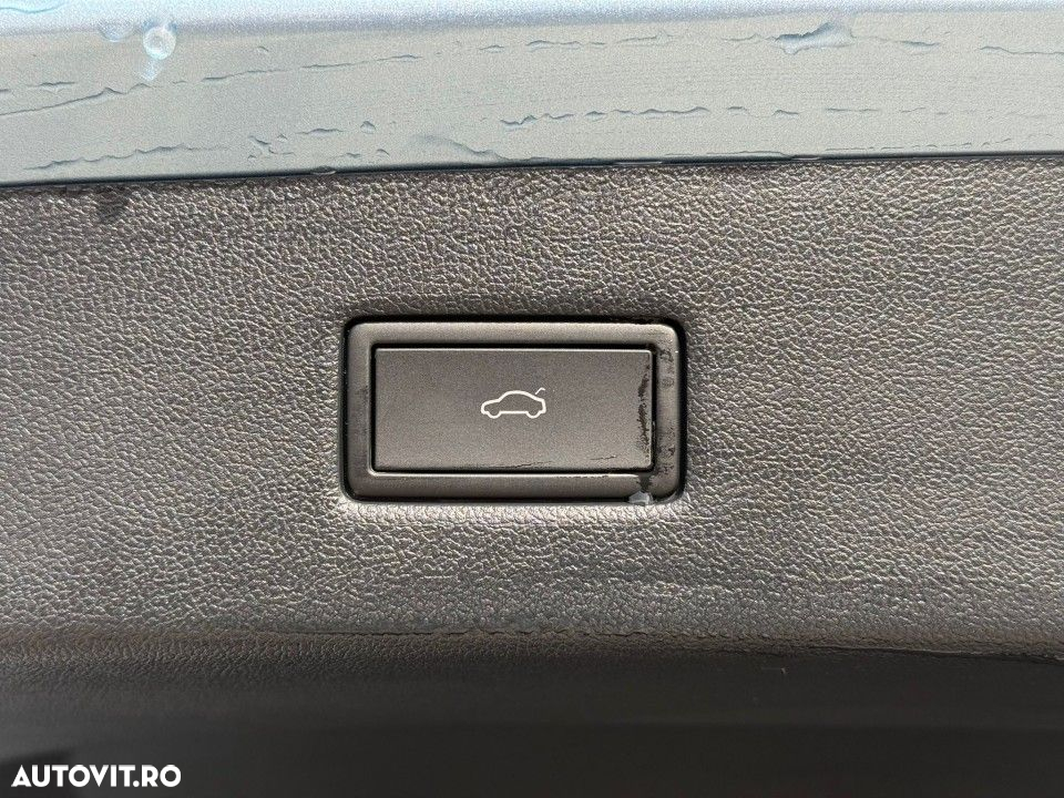 Ford Explorer AWD 79 kWh Extended Range Premium - 12