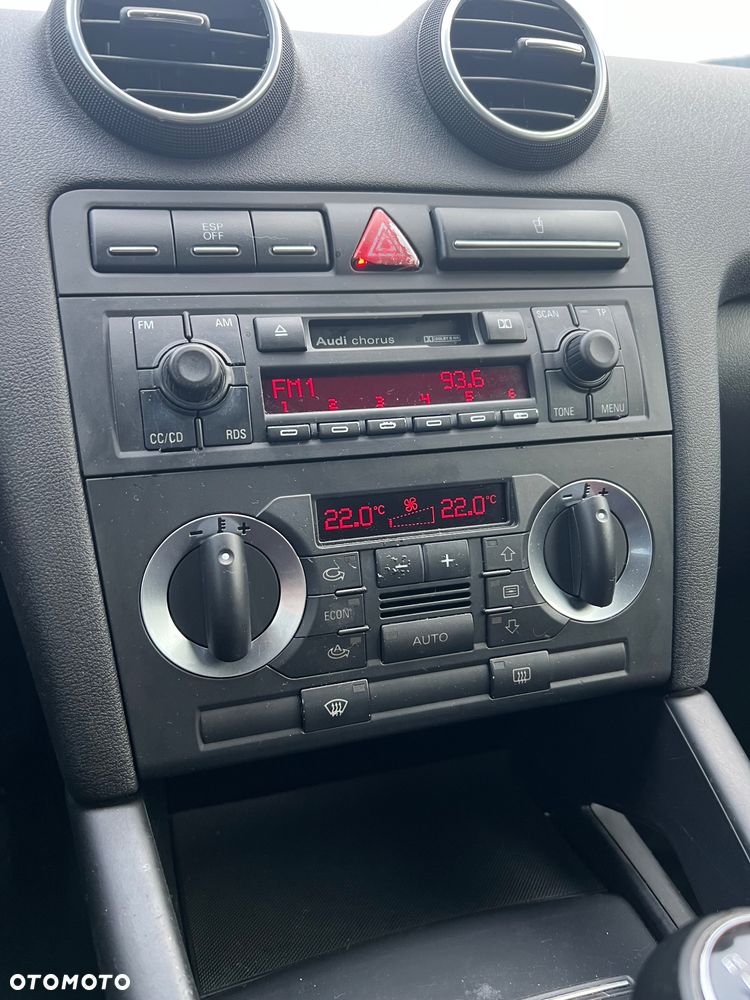 Audi A3 3-drzwiowe 1.6 Attraction - 6