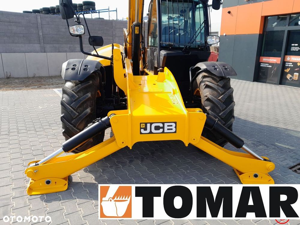 JCB 540-140 2022r - 12