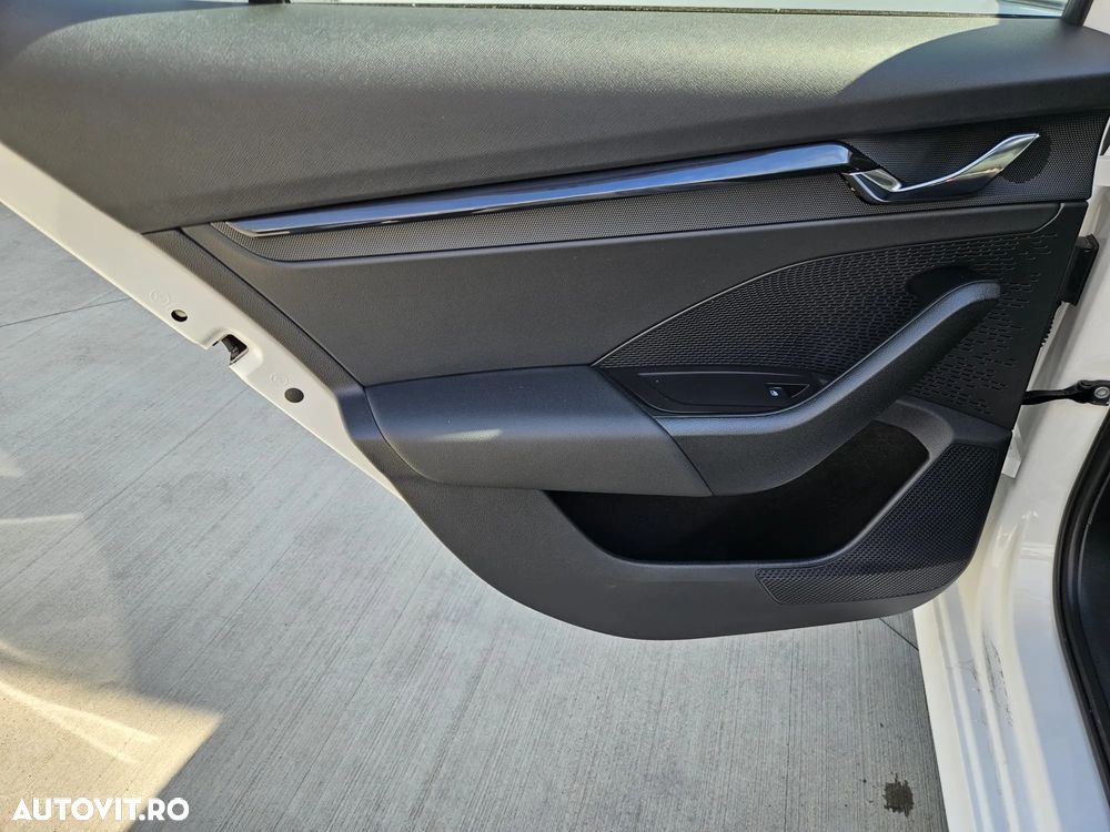 Skoda Octavia 2.0 TDI DSG Ambition - 18