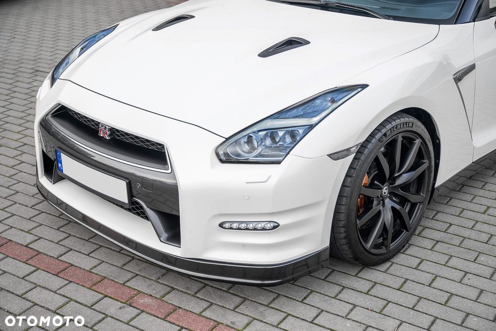 Nissan GT-R Black Edition - 3