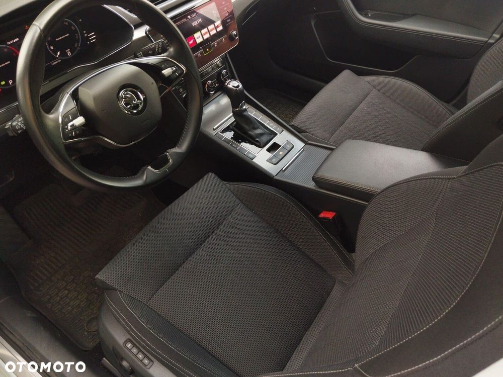 Skoda Superb 2.0 TDI SCR 4x4 Style DSG - 16