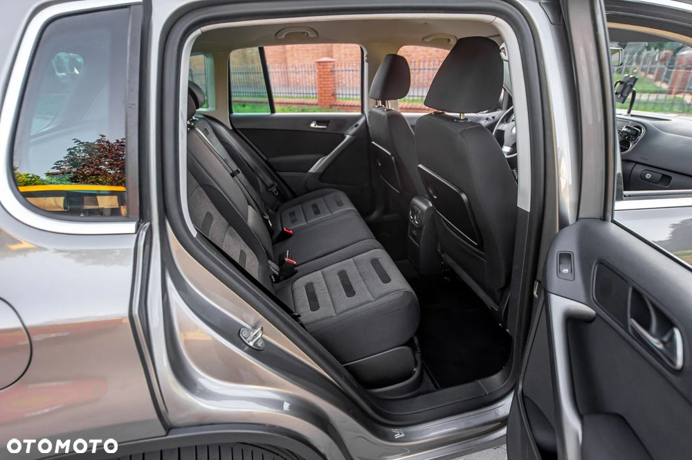 Volkswagen Tiguan 2.0 TSI 4Mot Sport DSG - 23