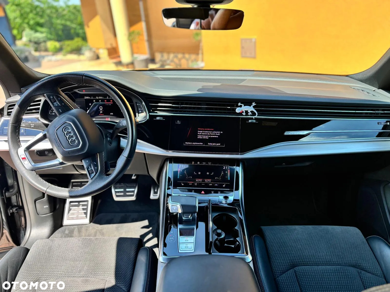 Audi Q8 - 10