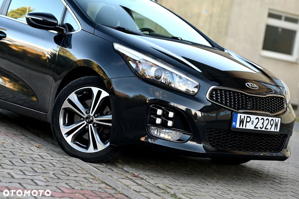 Kia Ceed 1.6 CRDi SCR GT-Line - 10