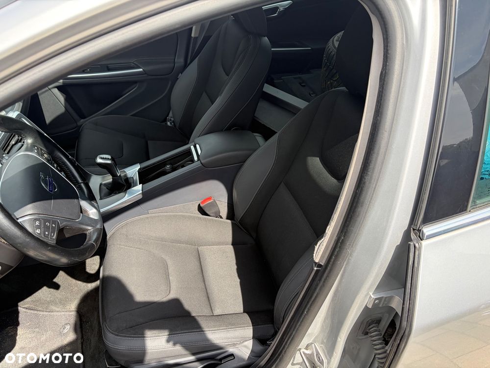 Volvo V60 D4 - 8