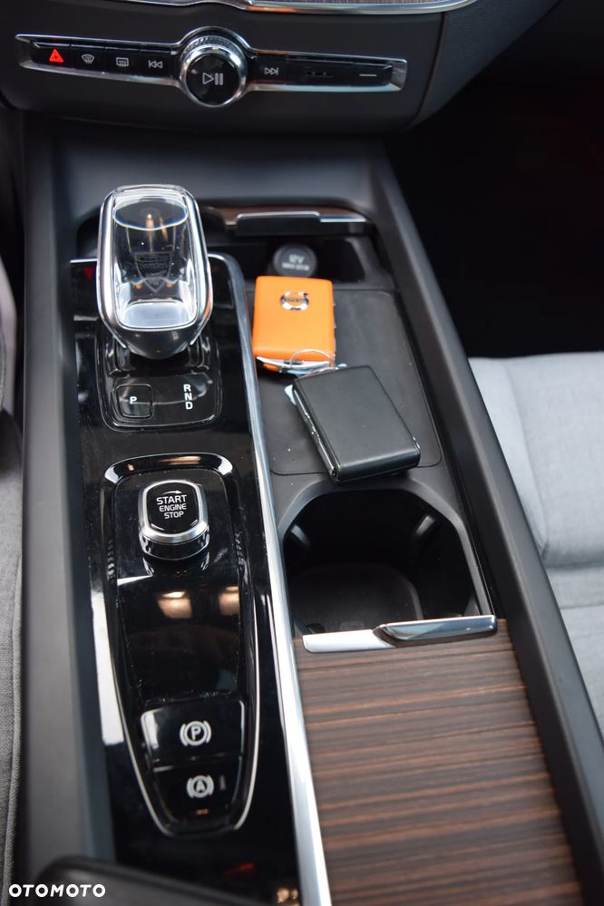 Volvo XC 60 B5 D AWD Geartronic Inscription - 35