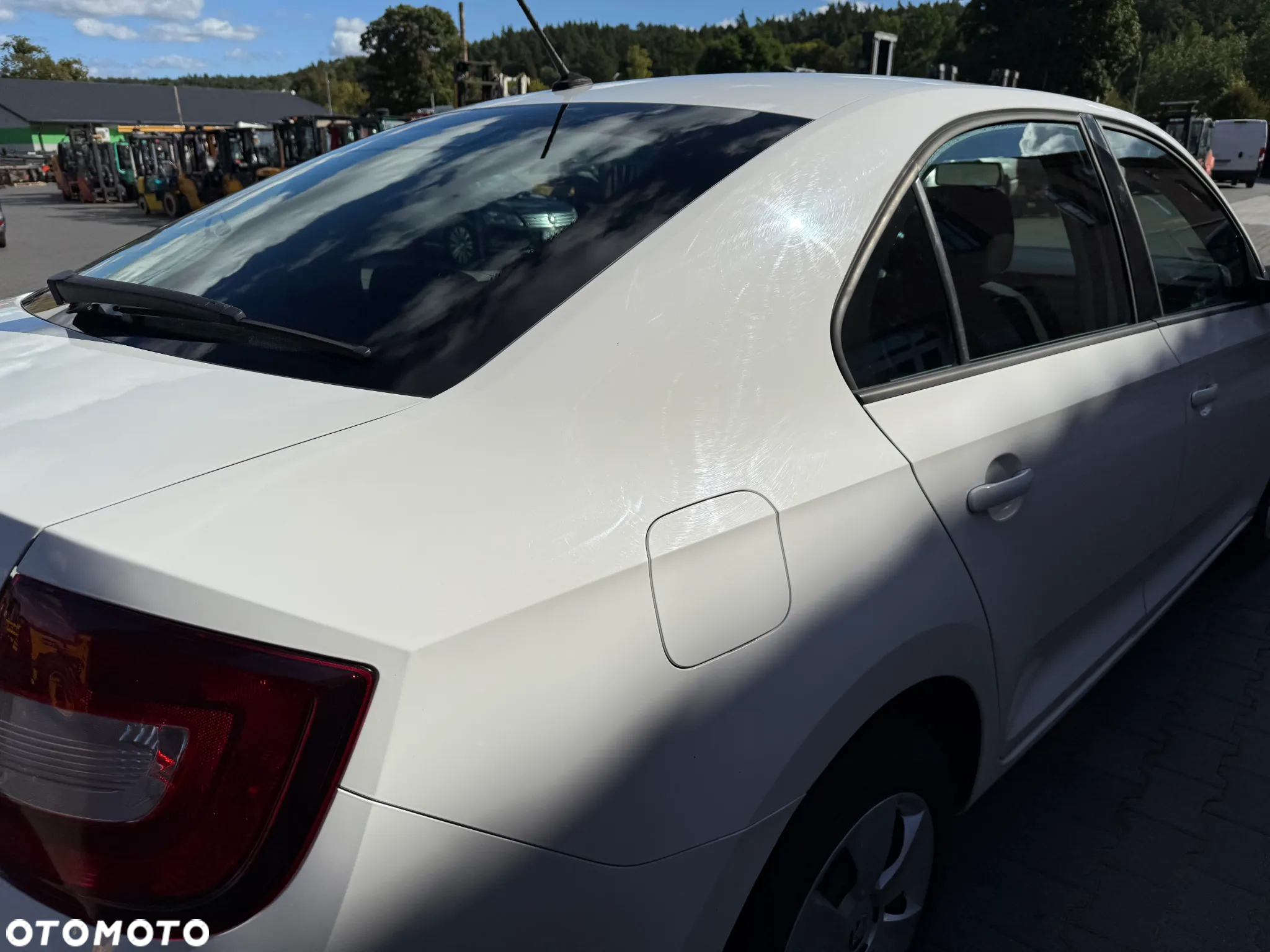 Skoda RAPID 1.6 TDI DPF Ambition - 13