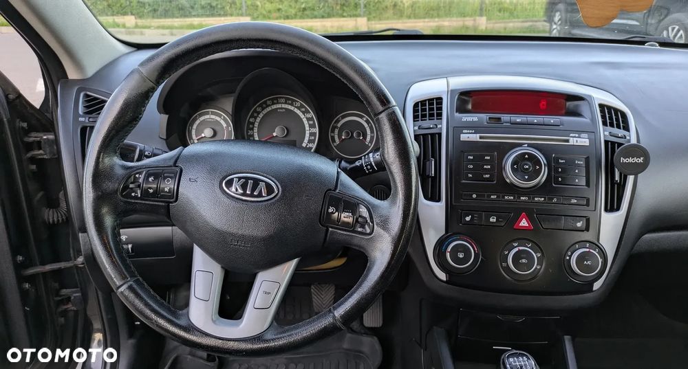 Kia Ceed Cee'd 1.6 Crdi Comfort + - 8