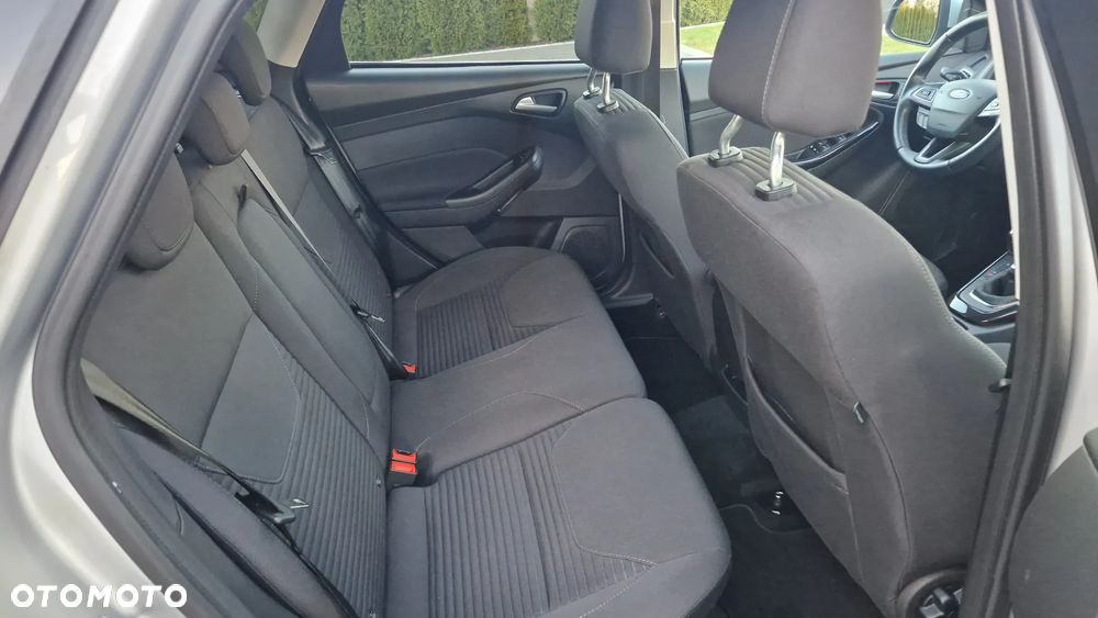 Ford Focus 1.5 EcoBlue STart-Stopp-System TITANIUM - 22