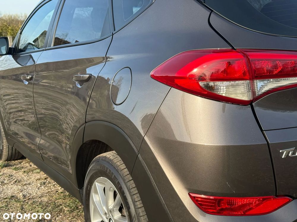 Hyundai Tucson blue 1.7 CRDi 2WD Style - 21