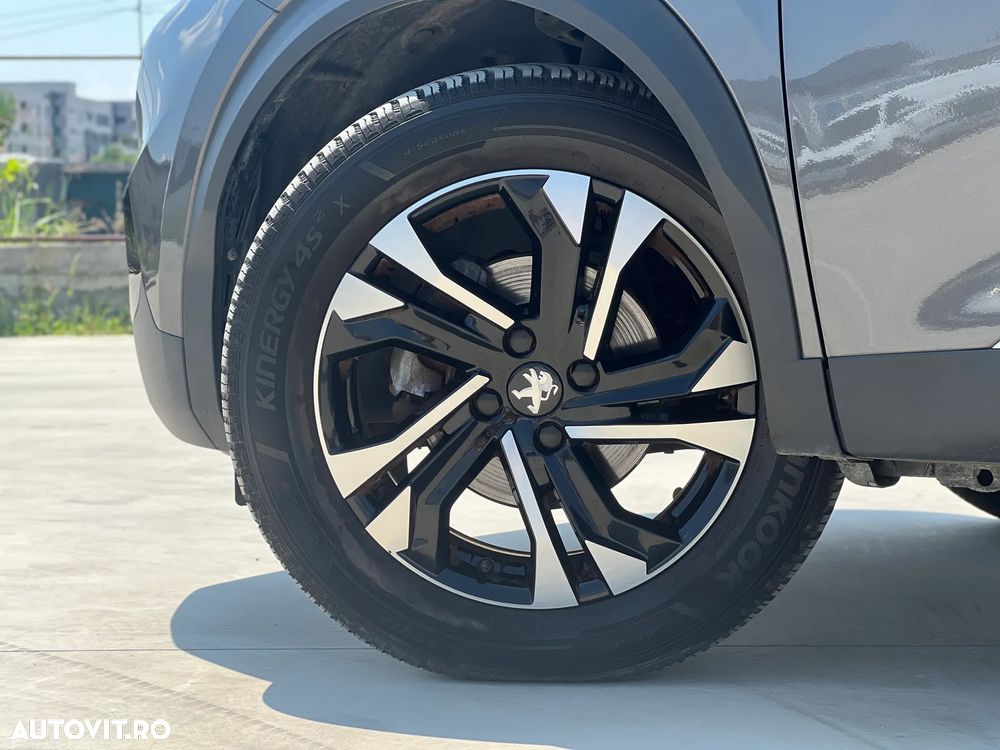 Peugeot 2008 PureTech 130 EAT8 Allure - 5