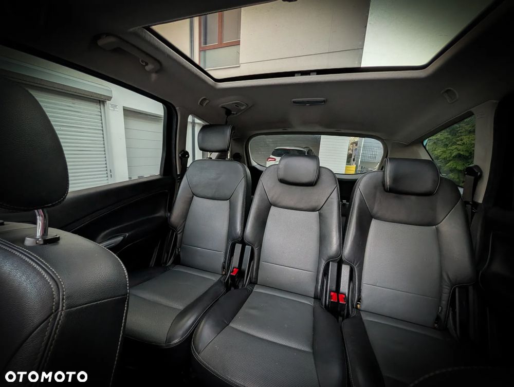 Ford S-Max 2.0 TDCi Titanium - 35