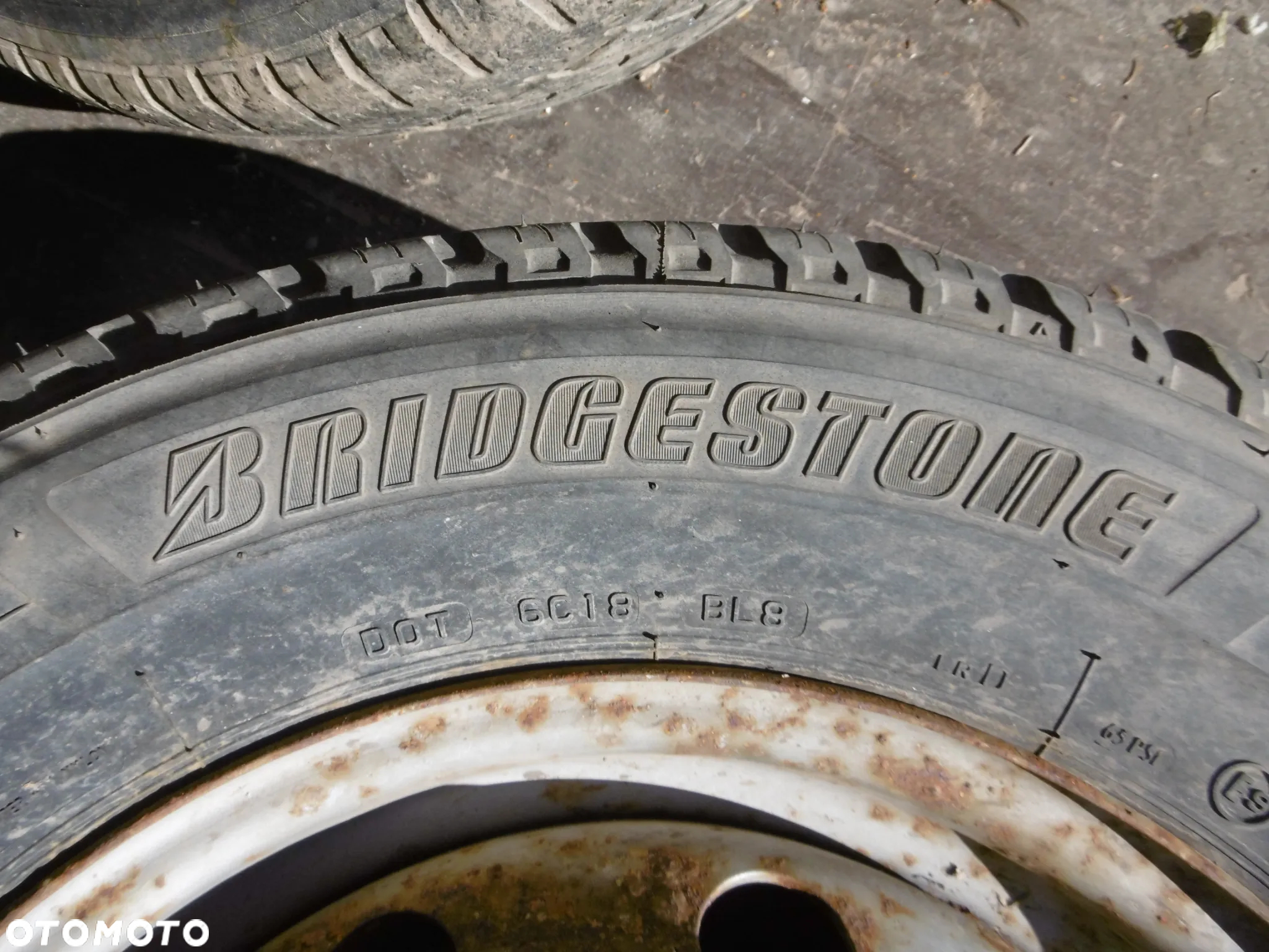 FELGA OPONA KOŁO BOXER DUCATO JUMPER 215/70 R15C - 2
