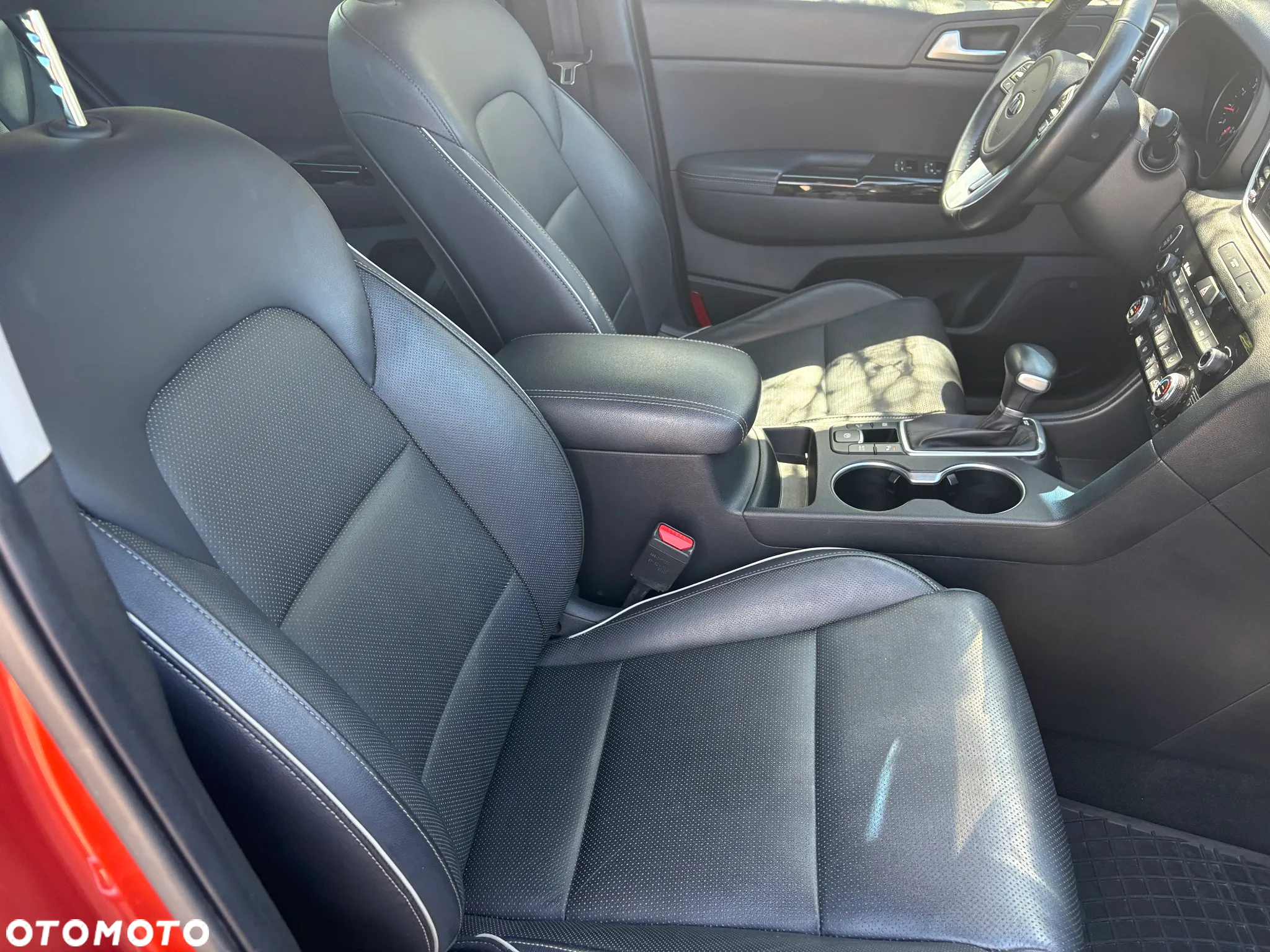 Kia Sportage 1.6 T-GDI L Business Line Plus 2WD DCT - 24