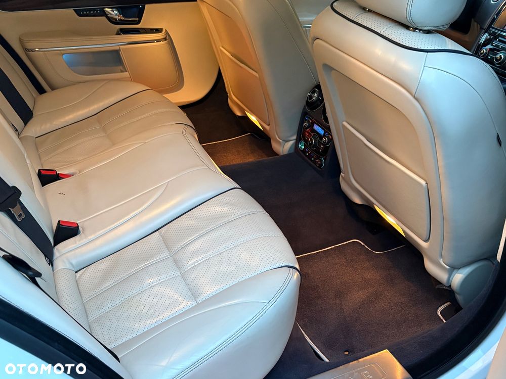 Jaguar XJ 5.0 V8 LWB Portfolio - 15