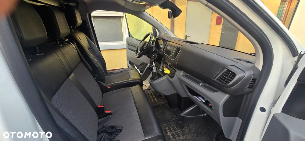 Opel Vivaro - 12