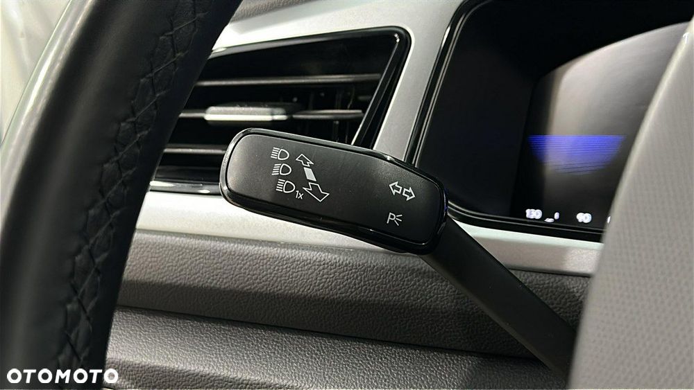 Volkswagen T-Roc - 25