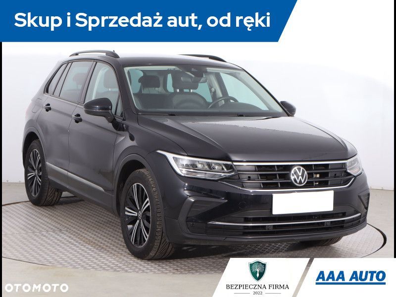 Volkswagen Tiguan - 3