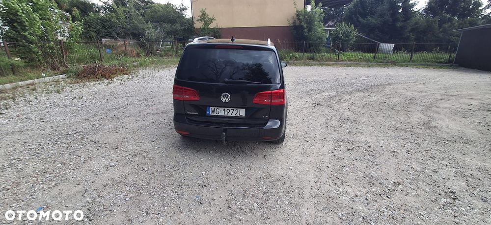 Volkswagen Touran - 6