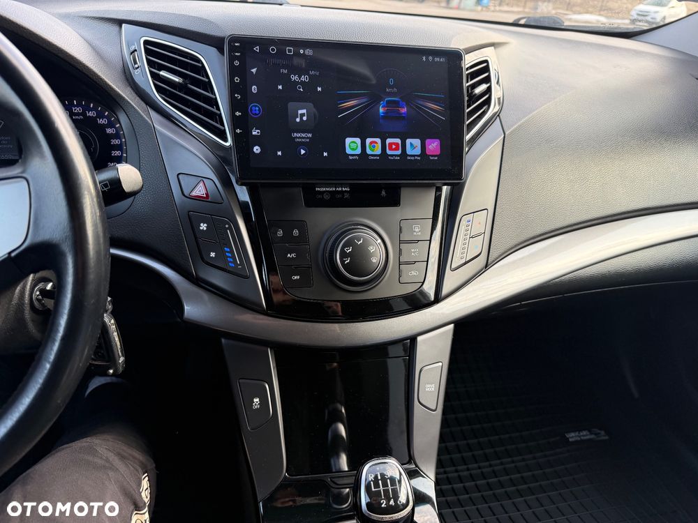 Hyundai i40 Kombi 1.7 CRDi Premium - 26