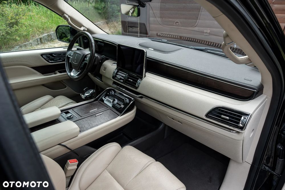Lincoln Navigator 5.4 4x4 - 23