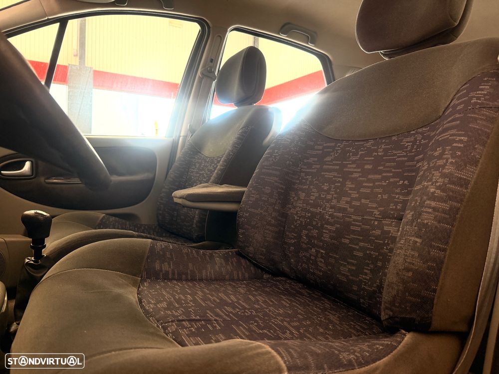 Renault Scénic 1.4 16V Conquest - 6