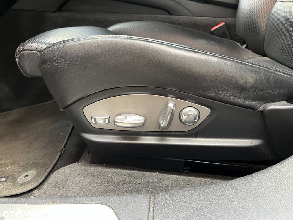 Porsche Panamera Turbo - 20