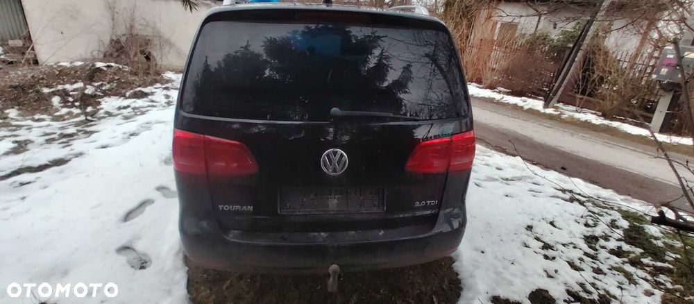 Volkswagen Touran - 1