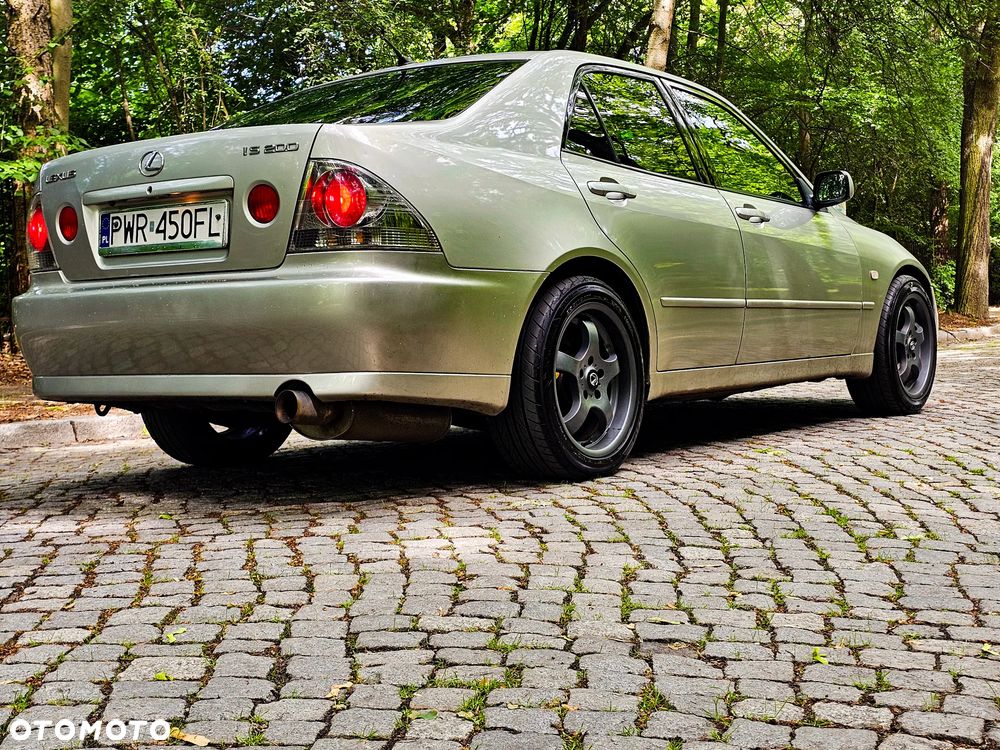 Lexus IS 200 Elegance - 4