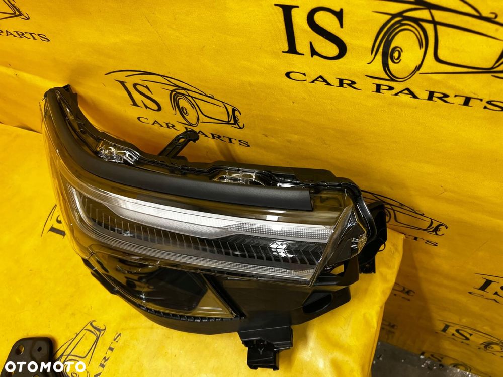 REFLEKTOR LAMPA PRZEDNIA PRZÓD PRAWY LED SUBARU FORESTER VI SL 25- - 4