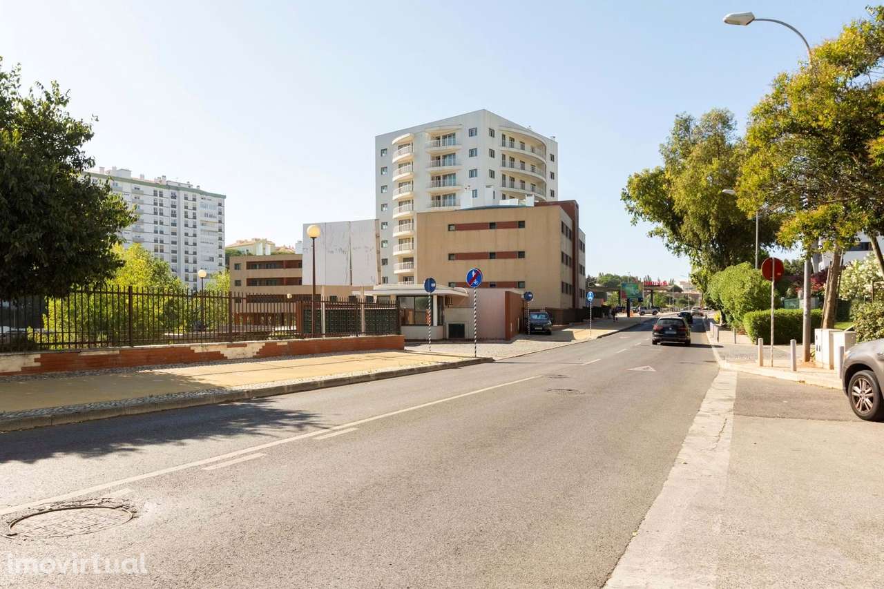 L Towers  Elegant Spacious Apartments in Paço de Arcos Tower 1 - Grande imagem: 3/18