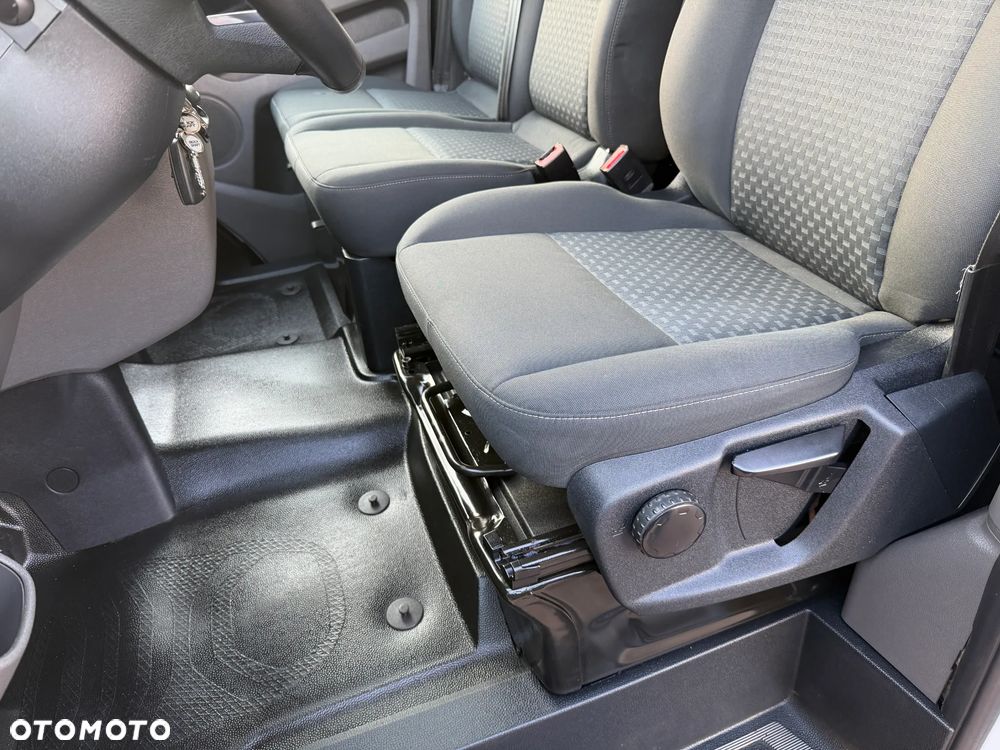 Ford Custom L1H1 - 15