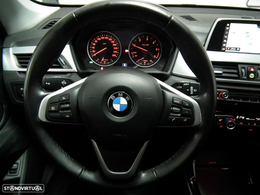 BMW X1 16 d sDrive xLine - 28