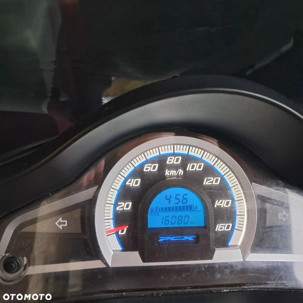 Honda PCX - 7